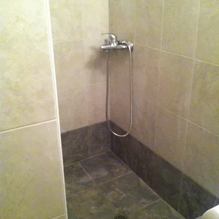 Apartment Luxurious 2 Bedroom Center In *